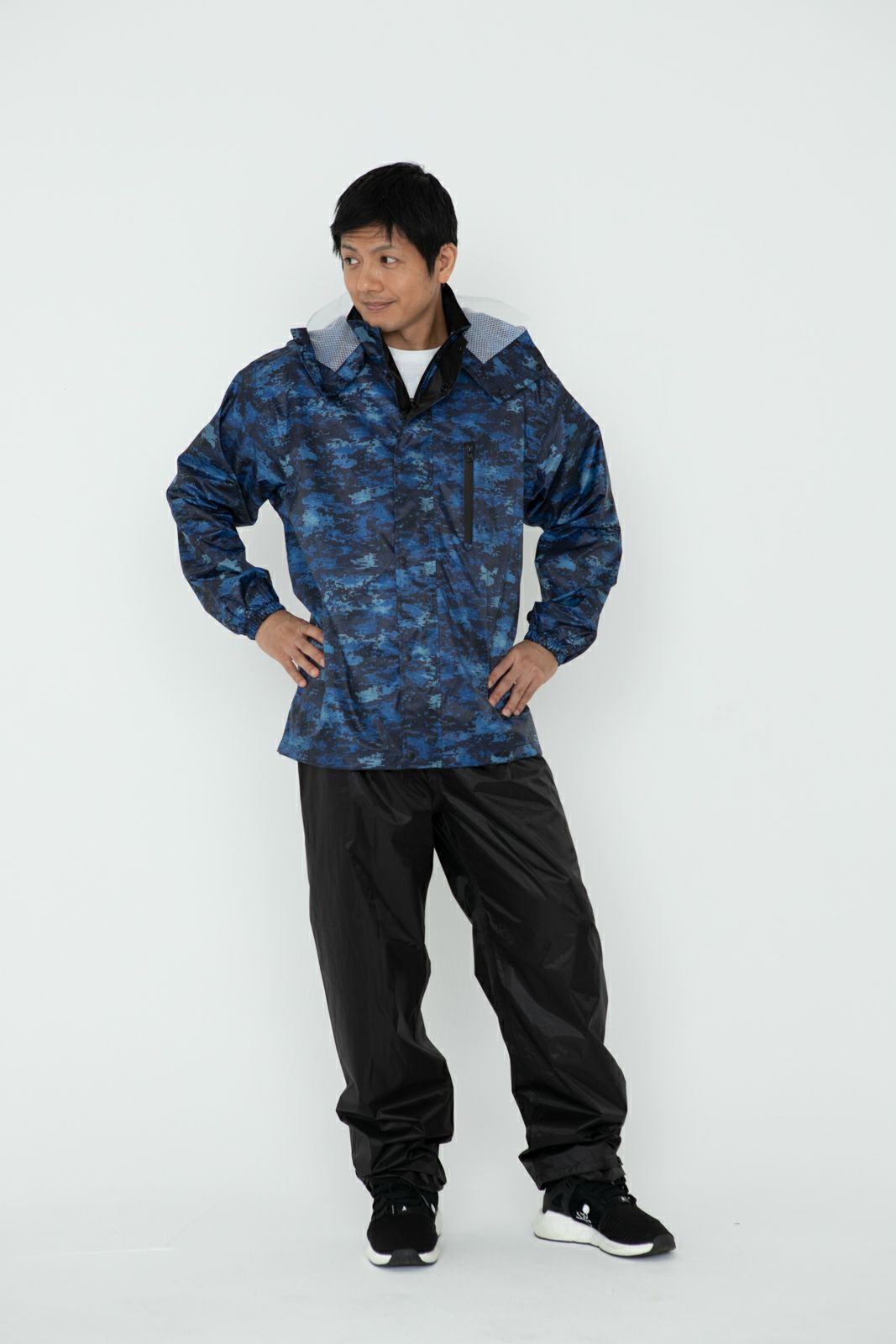 詳細：着用イメージ デジカモ ジッパークローズ  ［男性モデルのサイズ］身長:174cm 着用サイズ：L