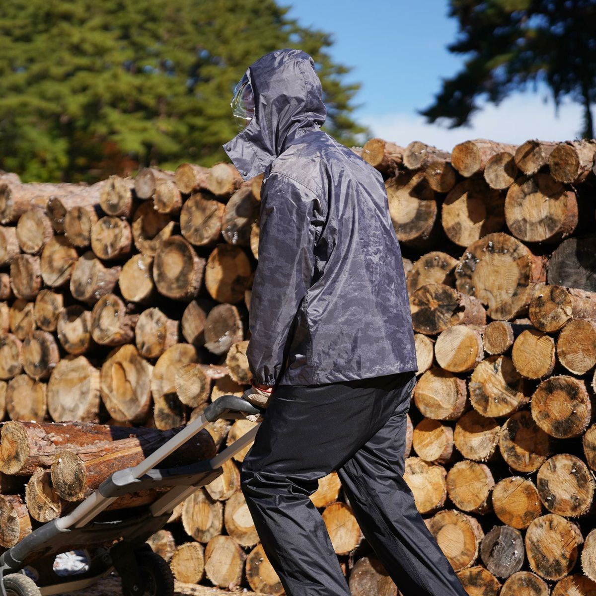 ［男性モデルのサイズ］身長:182cm 着用サイズ：L