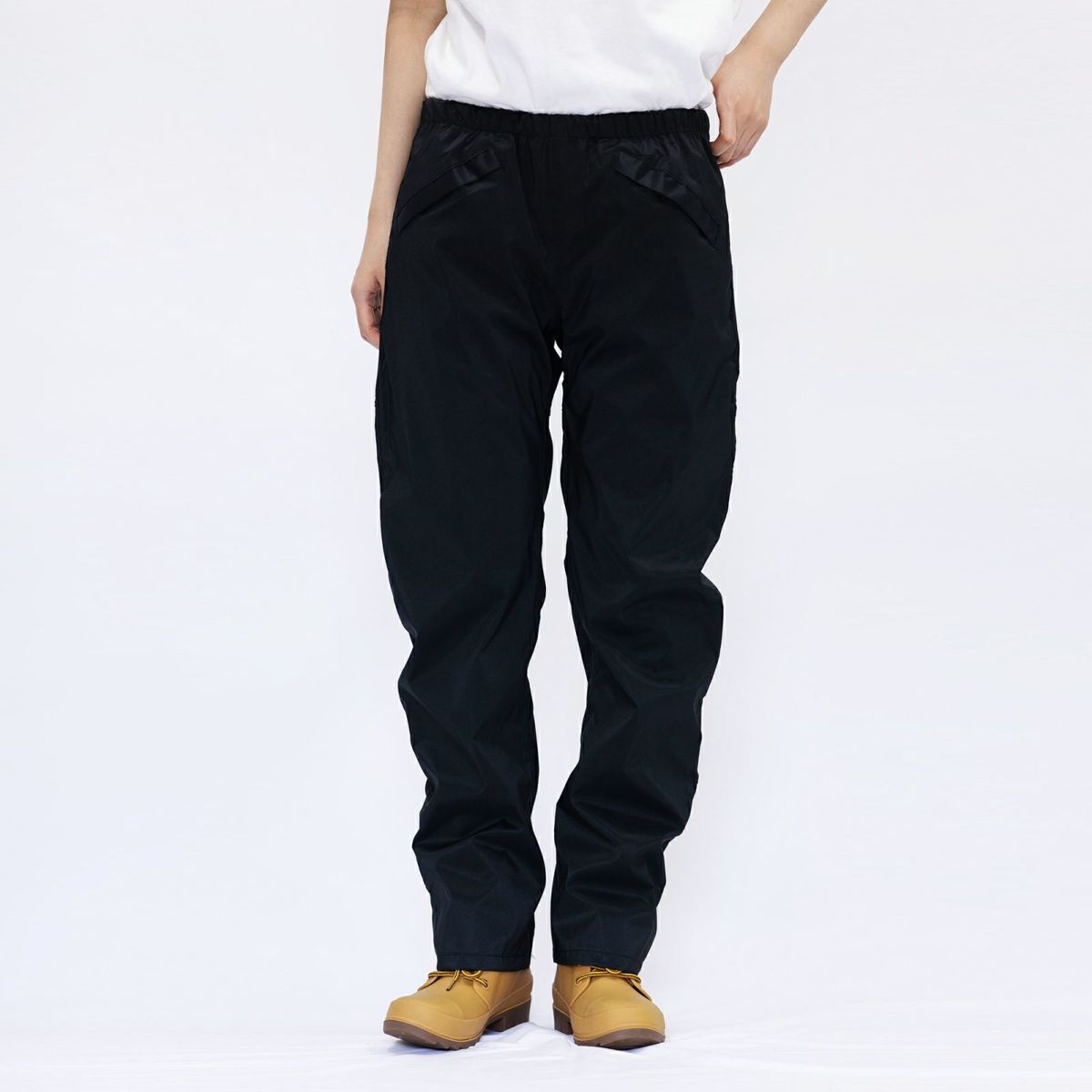 ［女性モデルのサイズ］身長:168cm 着用サイズ：M ＋（長靴）6437 ピラルク レインブーツ