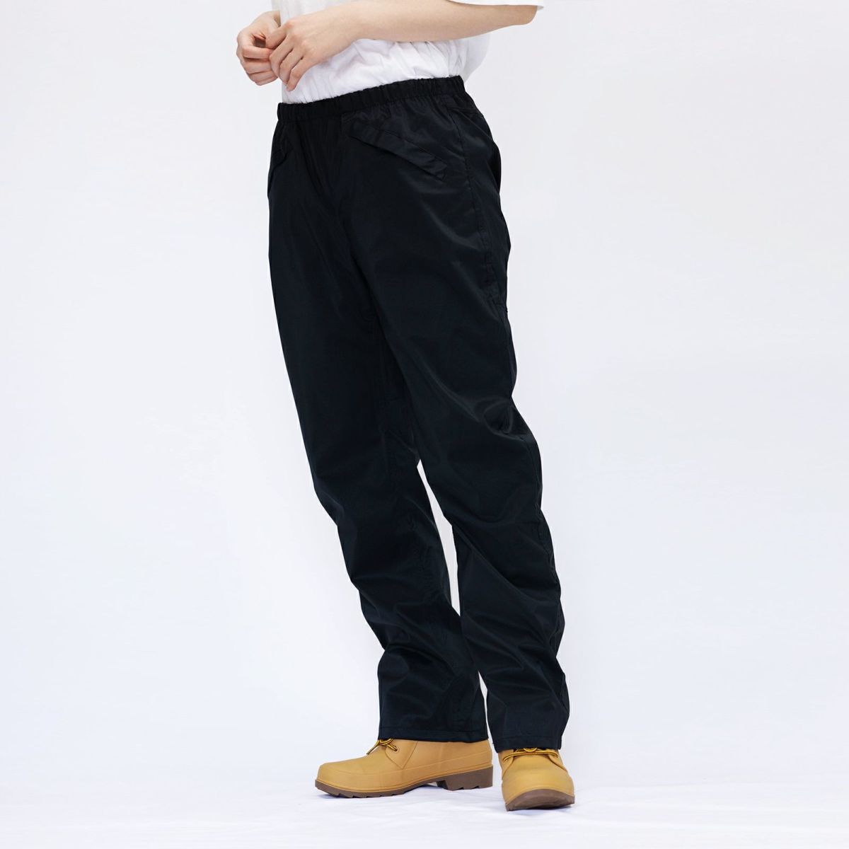 ［女性モデルのサイズ］身長:168cm 着用サイズ：M ＋（長靴）6437 ピラルク レインブーツ