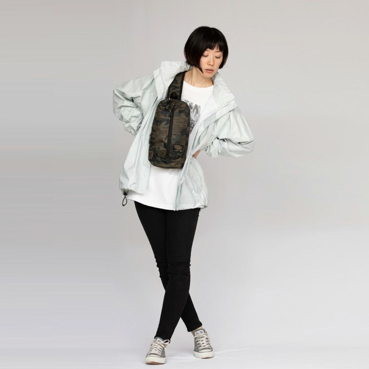 ［女性モデルのサイズ］身長:168cm 着用サイズ：L