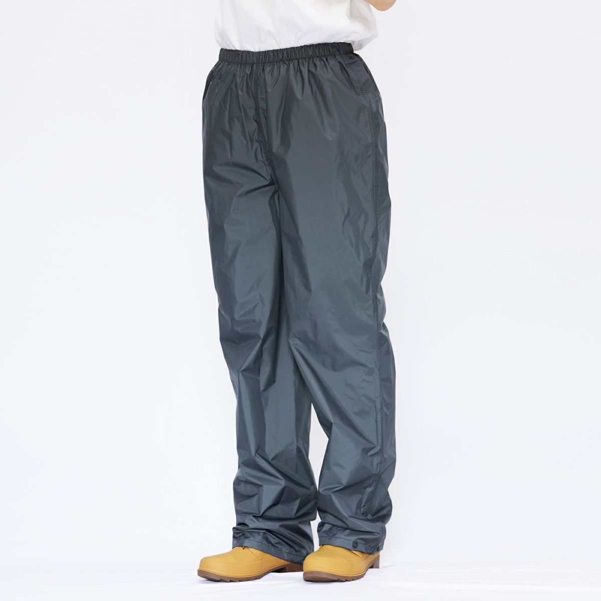 ［女性モデルのサイズ］身長:168cm 着用サイズ：M ／（長靴）6437 ピラルク レインブーツ