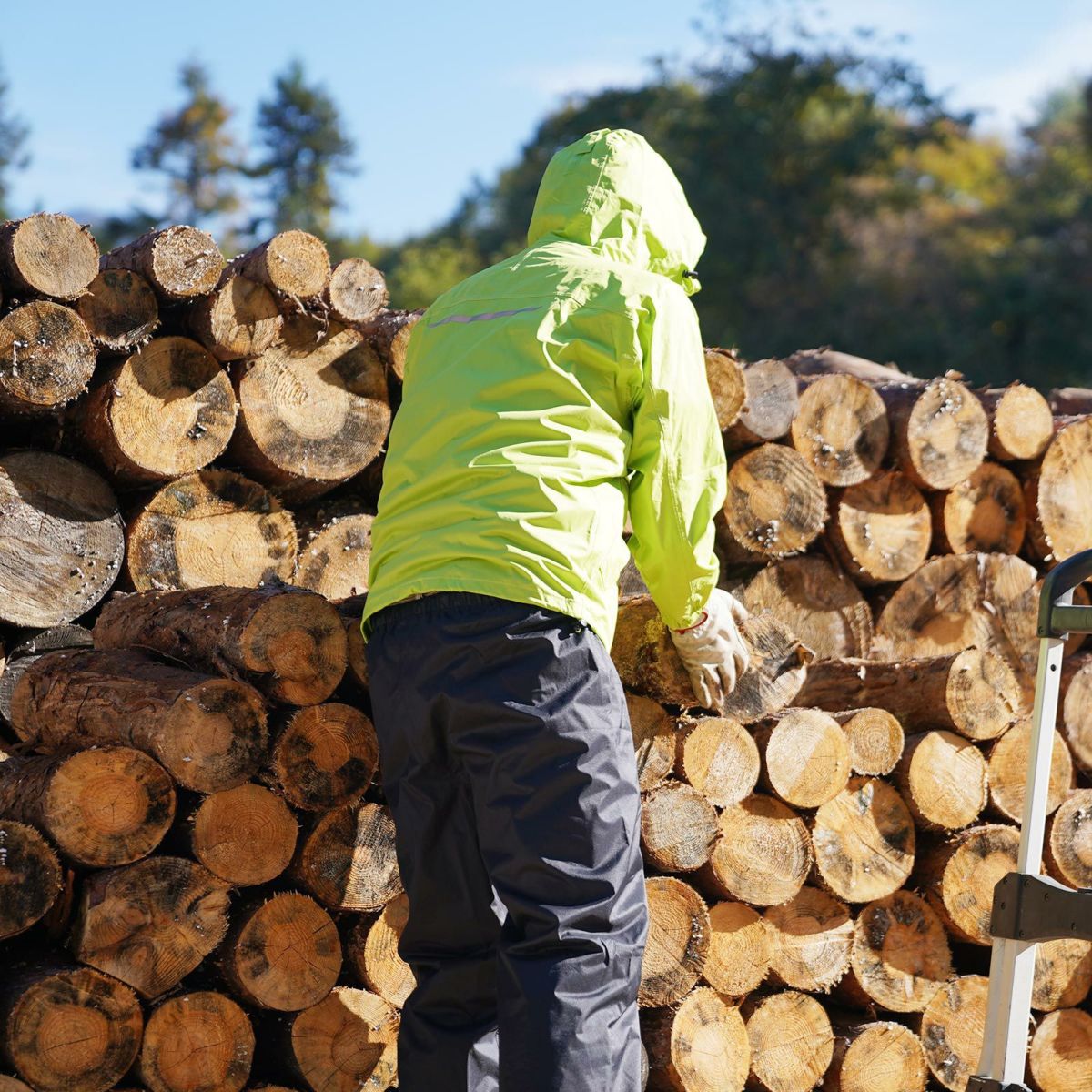 ［男性モデルのサイズ］身長:182cm 着用サイズ：L
