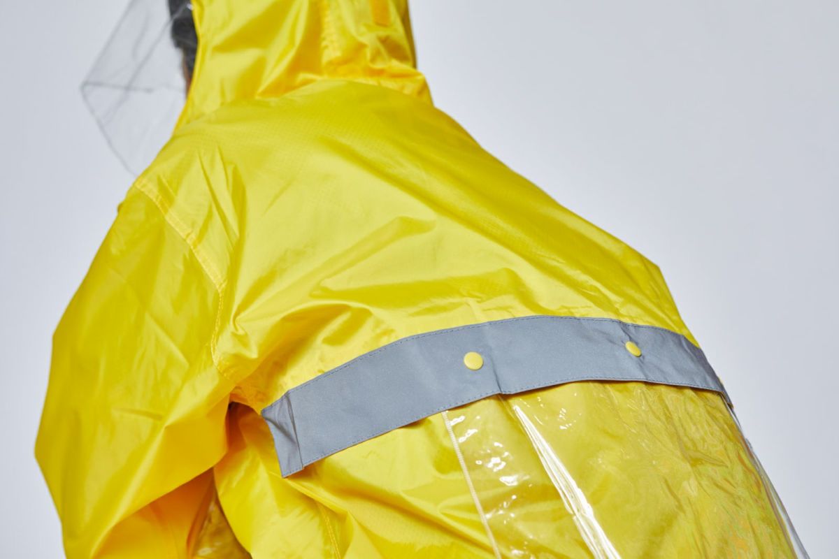 詳細：背 ベンチレーション