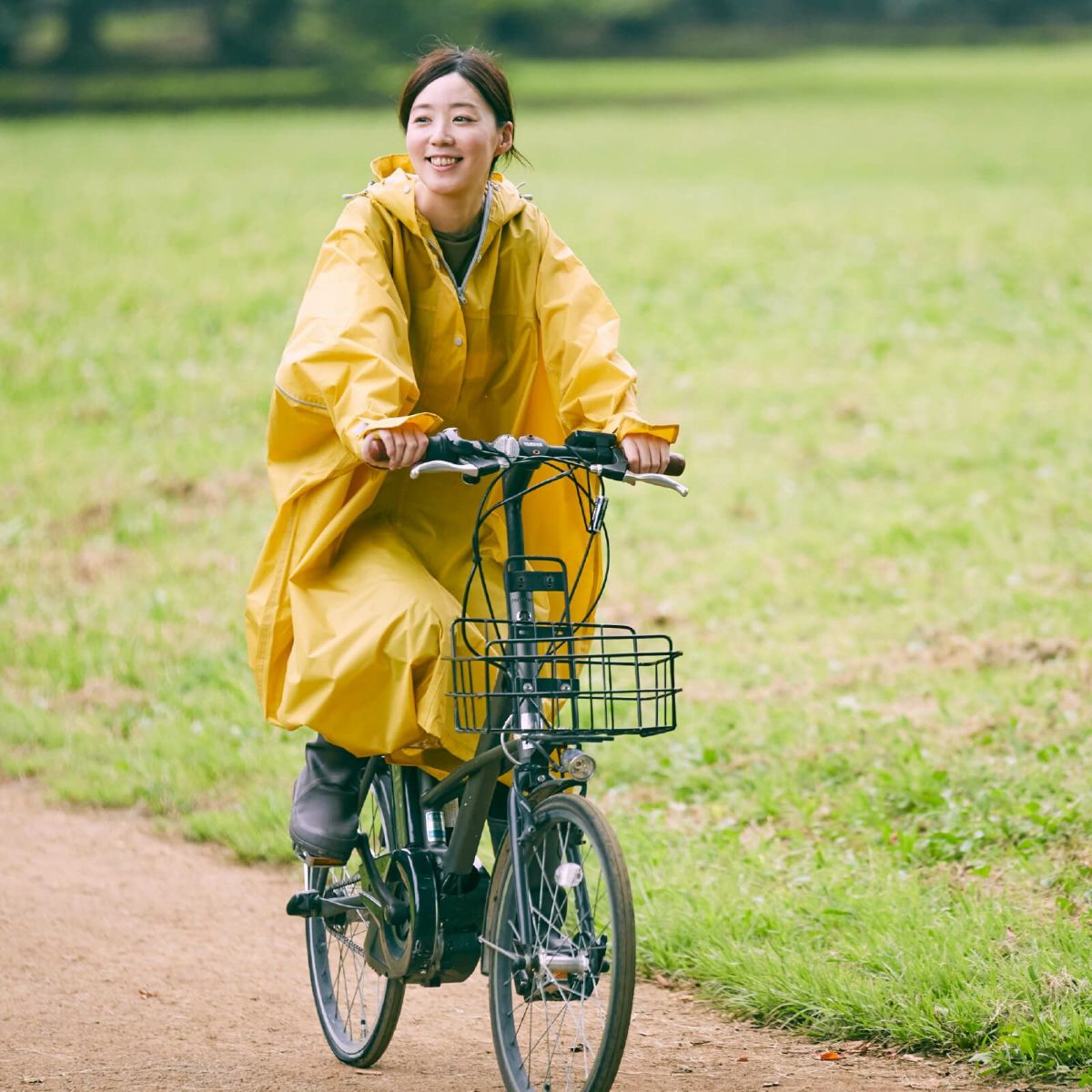 詳細：着用イメージ ［女性モデルのサイズ］身長:168cm 着用サイズ：フリーサイズ