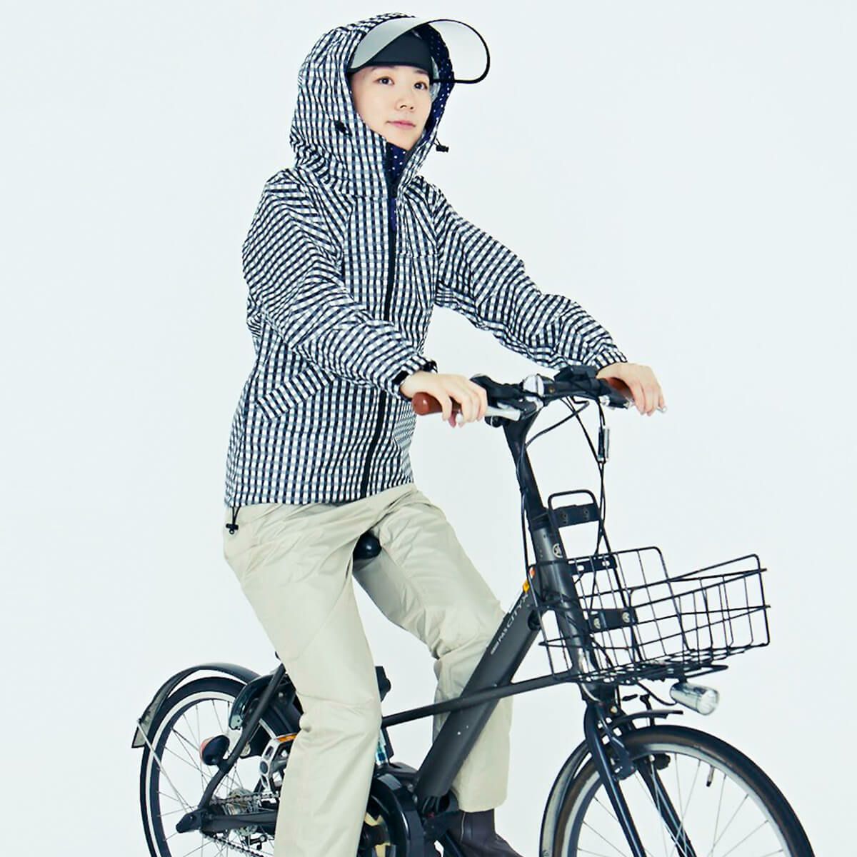 ［女性モデルのサイズ］身長:168cm 着用サイズ：M