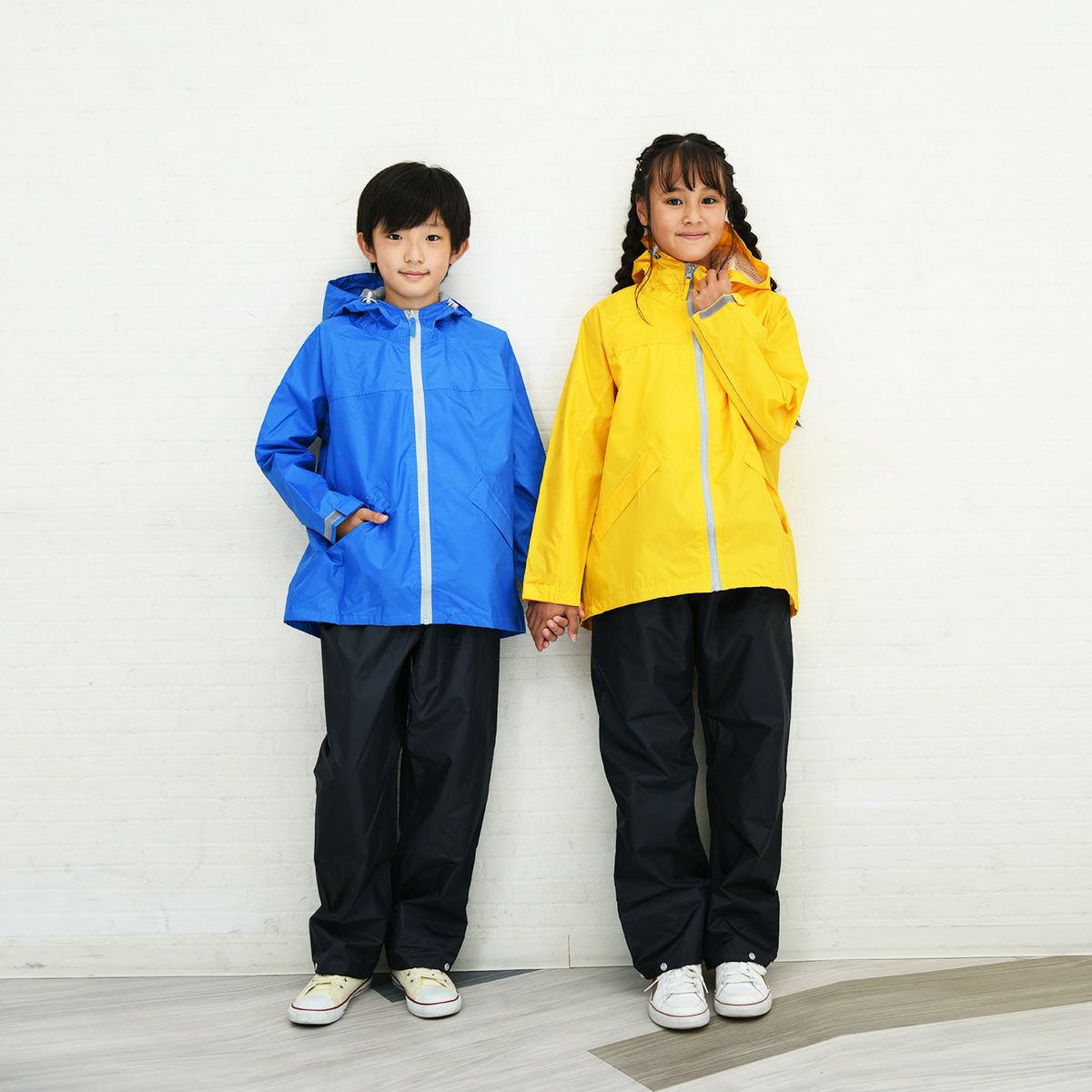 【女の子モデル】身長：145cm 着用サイズ：150 /【男の子モデル】身長：140cm 着用サイズ：140