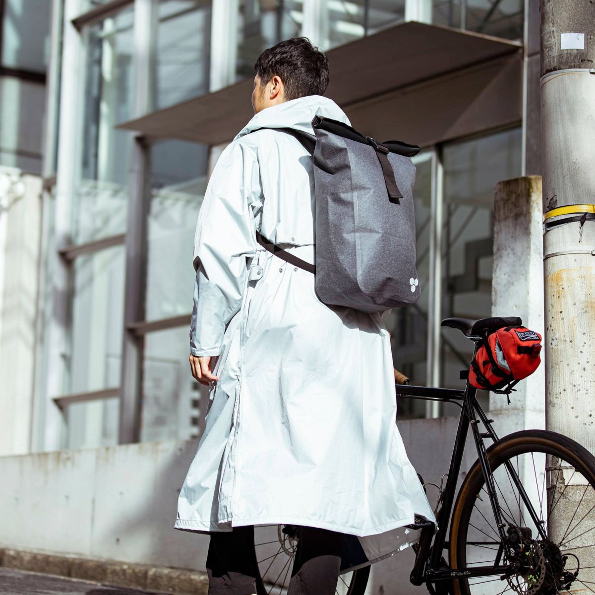 ［男性モデルのサイズ］身長:177cm 着用サイズ：L