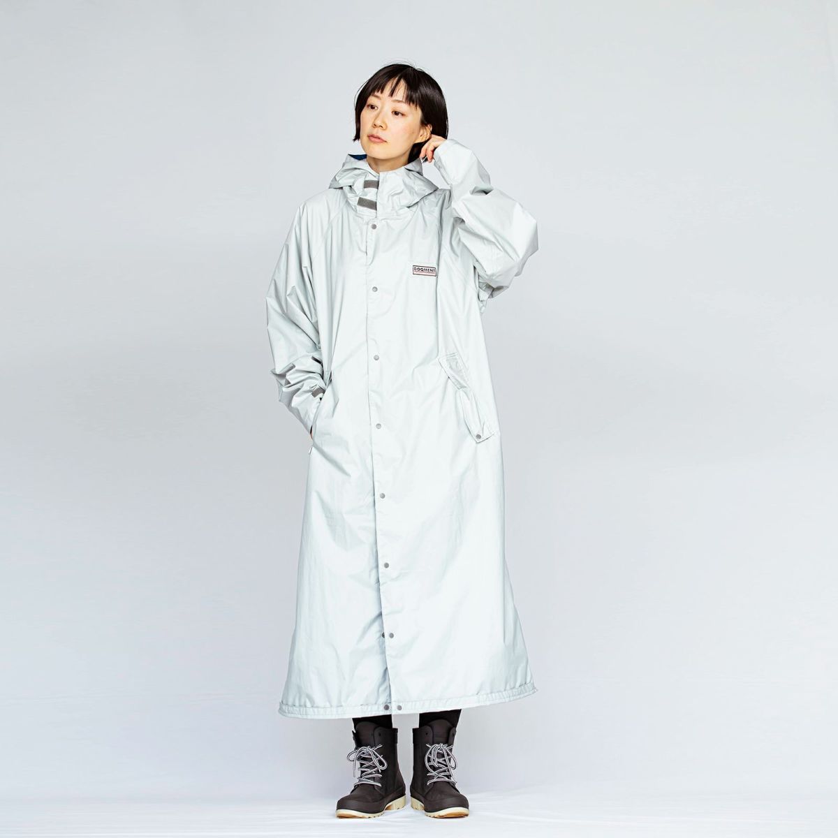 着用イメージ：シルバー［女性モデルのサイズ］身長:168cm 着用サイズ：L ／（長靴）6437 ピラルク レインブーツ