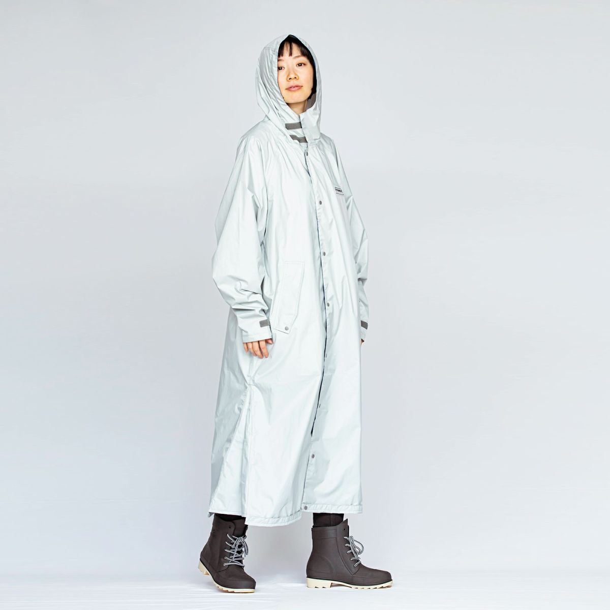 ［女性モデルのサイズ］身長:168cm 着用サイズ：L ／（長靴）6437 ピラルク レインブーツ