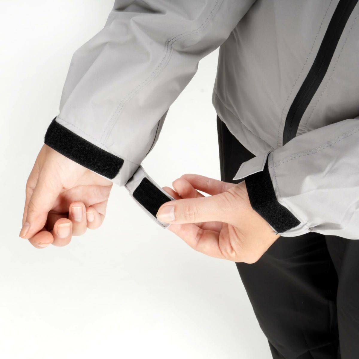 袖口ベルクロ
