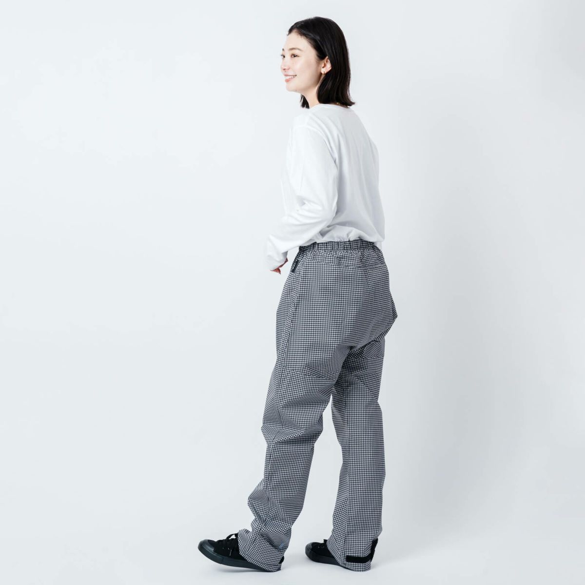 詳細：着用イメージ 千鳥 ［女性モデルのサイズ］身長:166cm 着用サイズ：M