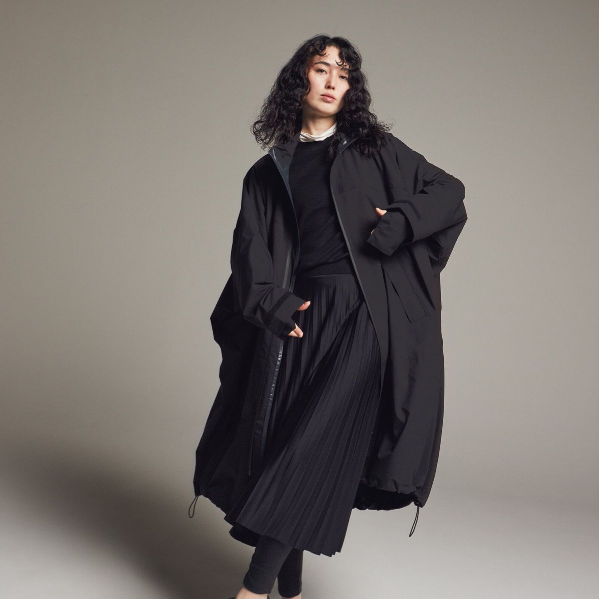 ※モデル身長：172cm ／ Lサイズ ／ ブラック着用