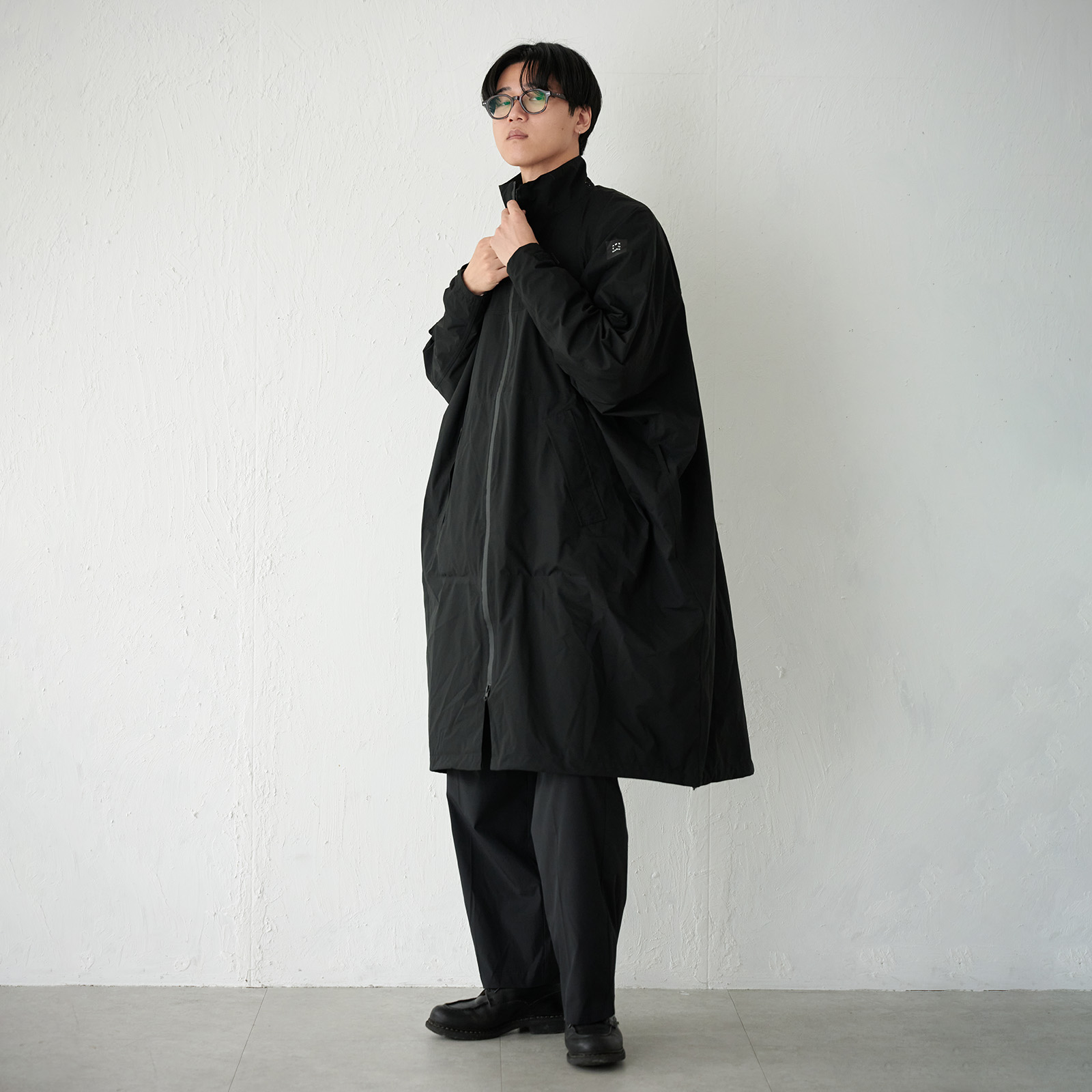 ※モデル身長：172cm ／ Lサイズ ／ ブラック着用