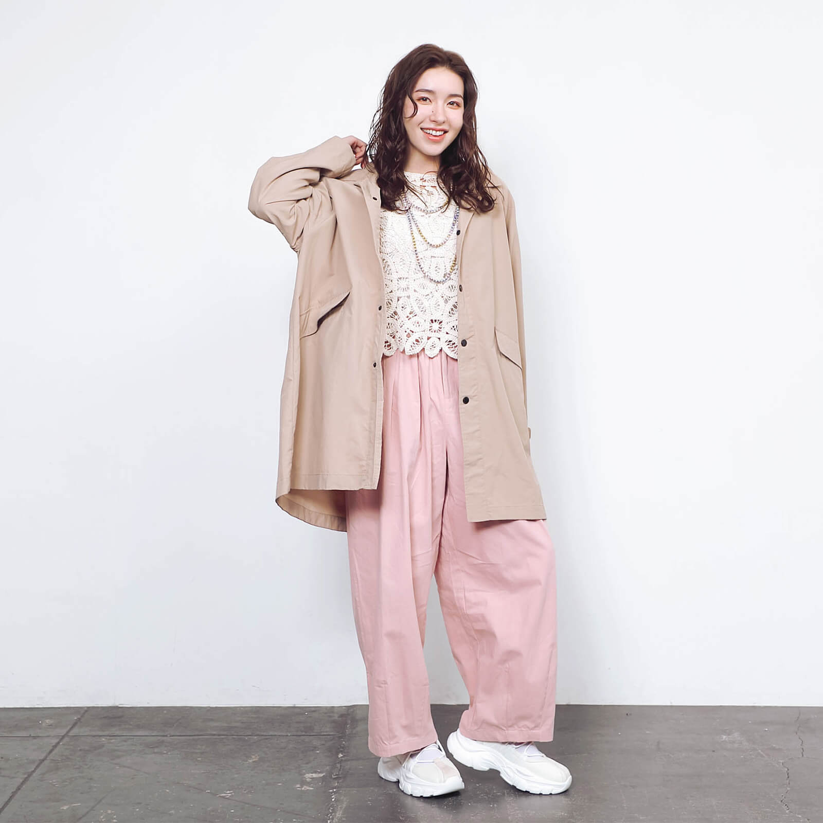 モデル：165cm／Mサイズ着用