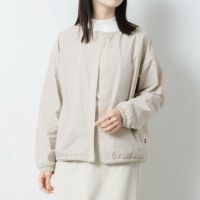 カラー：ベージュ