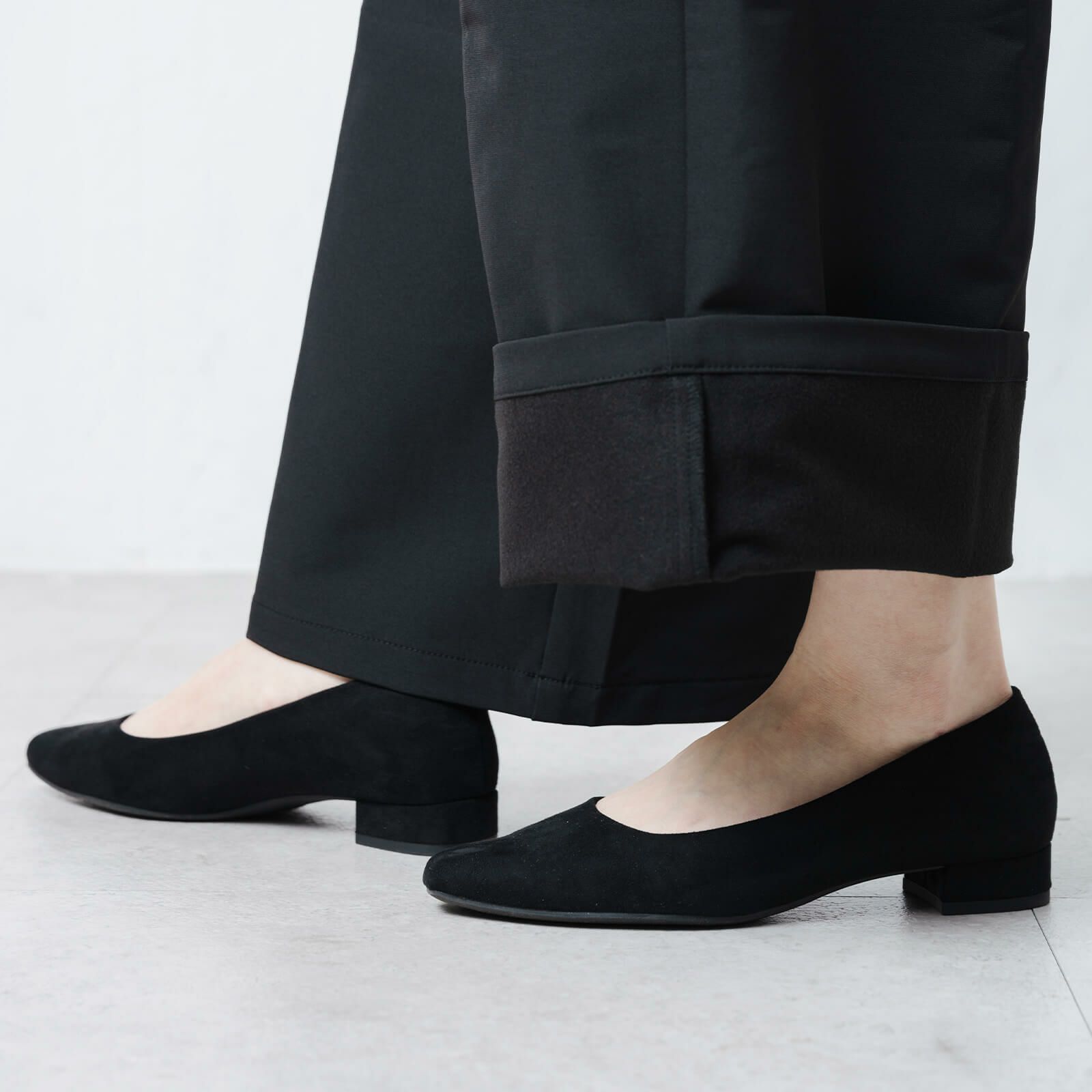 裏には滑らかな肌ざわりの起毛素材を使用