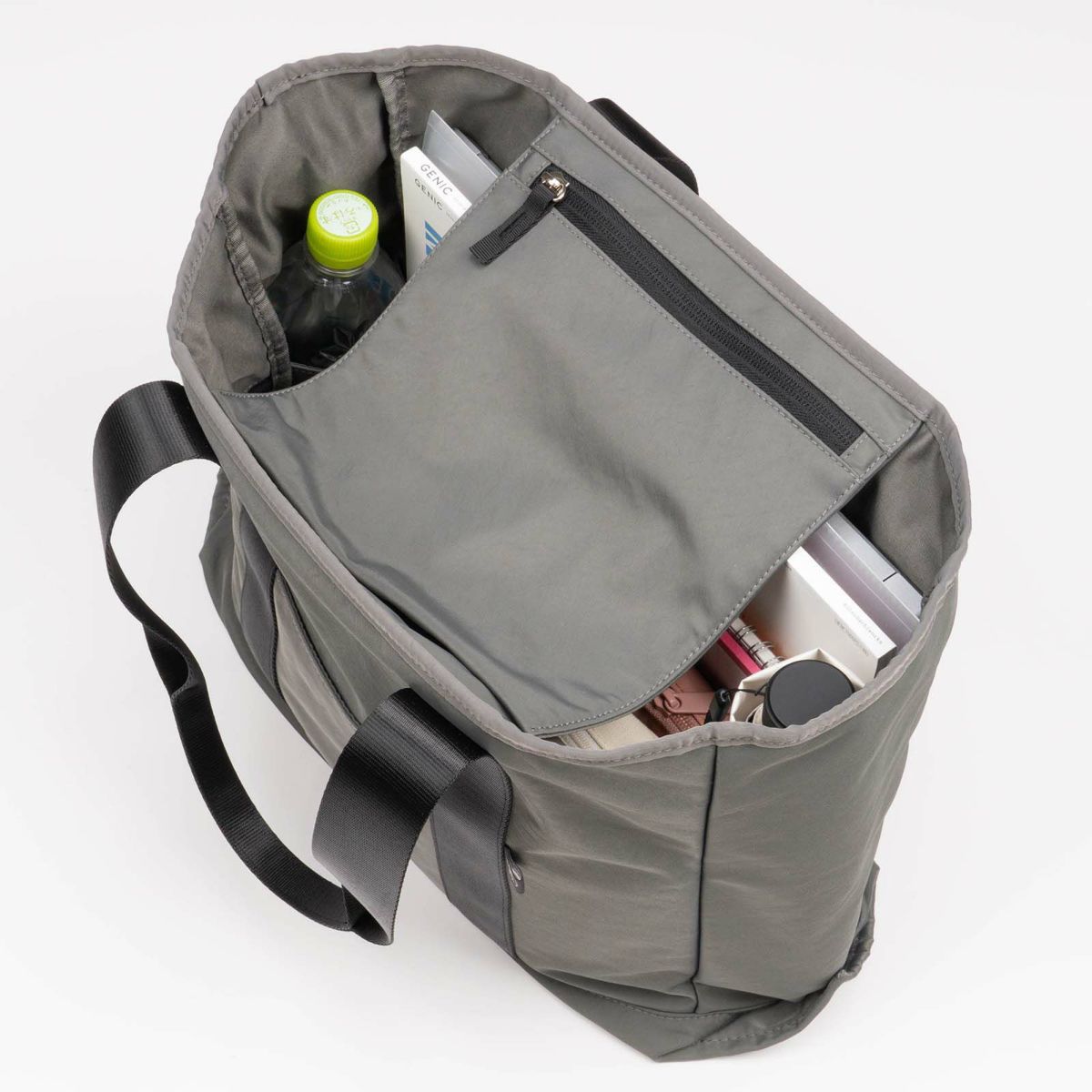 目隠しにできる吊り下げポケット